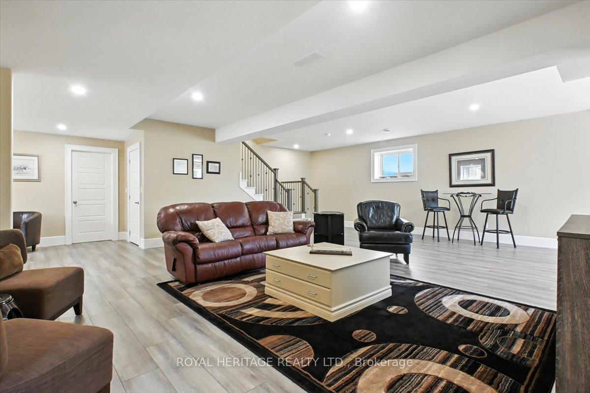 Photo 19 of 45 Mercedes Drive, Belleville, Belleville Ward — HOMEH