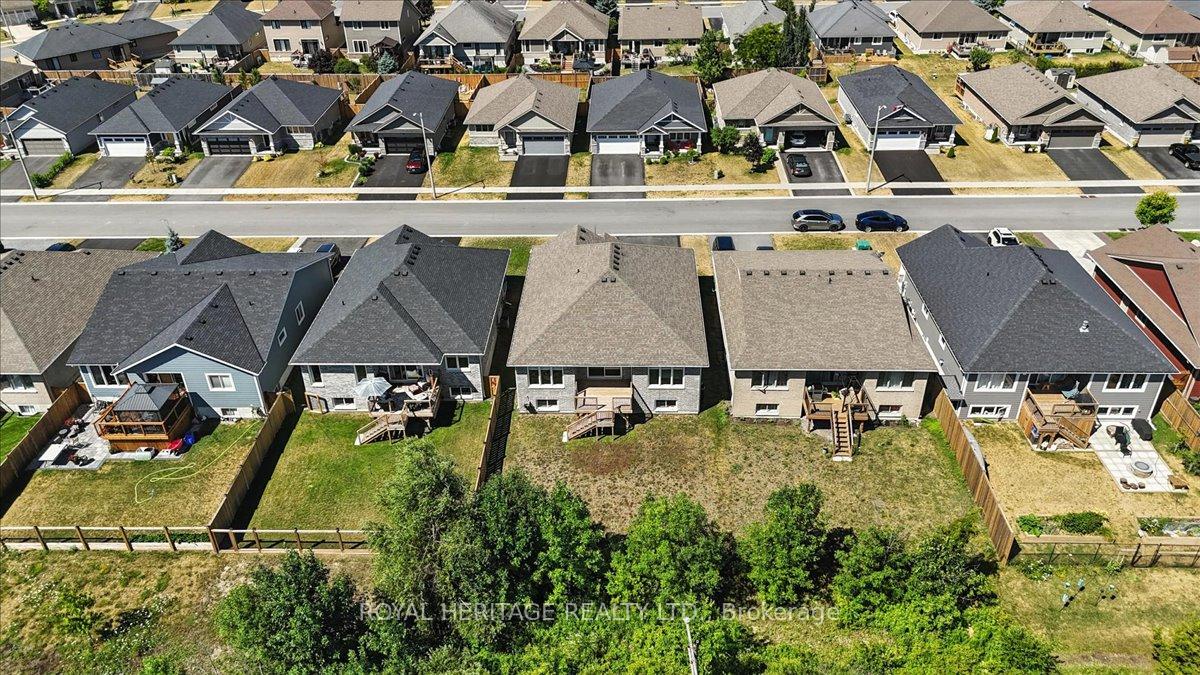 Photo 35 of 45 Mercedes Drive, Belleville, Belleville Ward — HOMEH