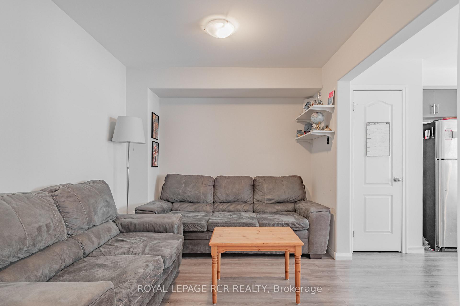 Photo 8 of 1648 Hetherington Drive, Peterborough, Northcrest Ward 5 — HOMEH