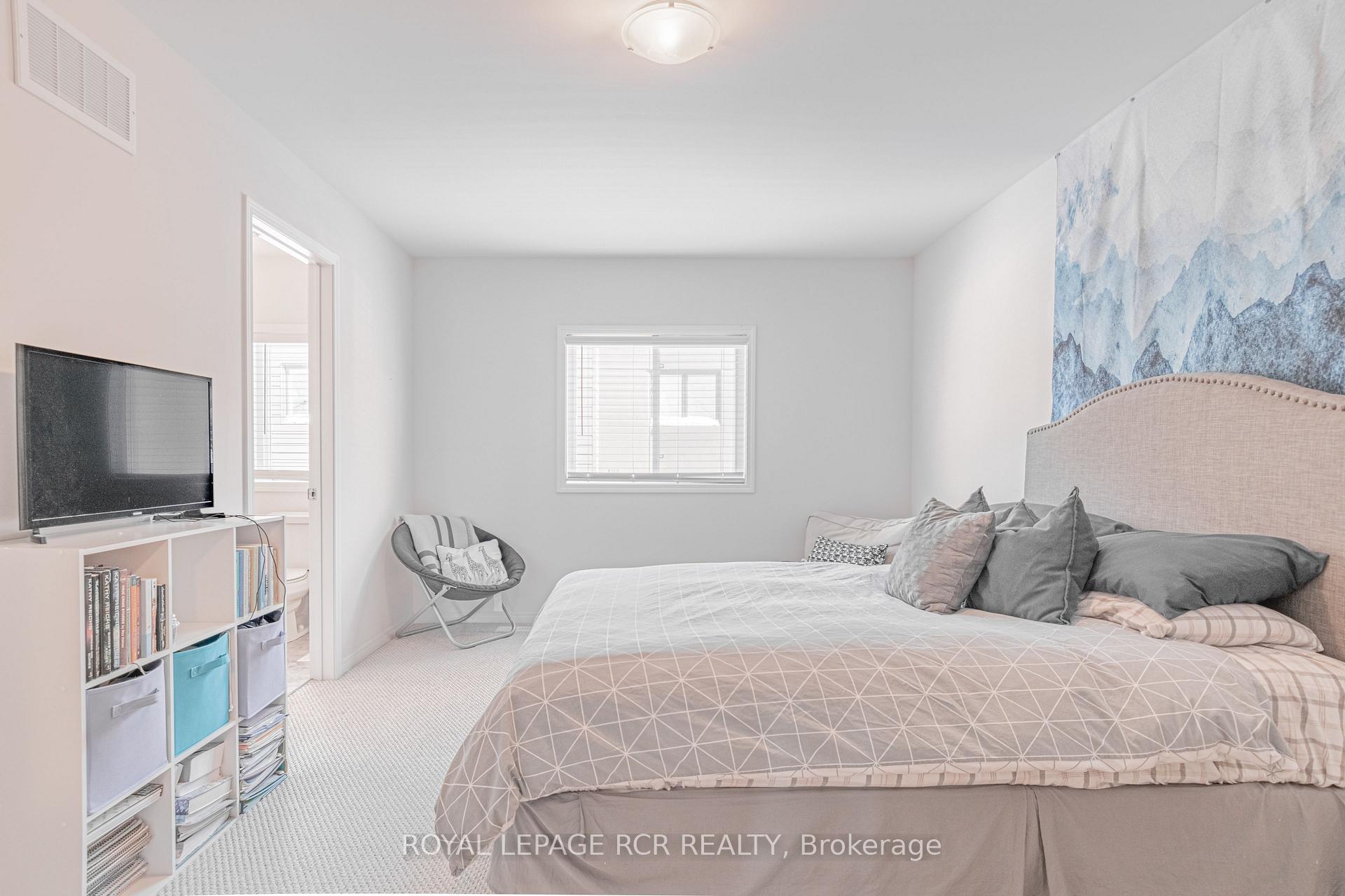 Photo 11 of 1648 Hetherington Drive, Peterborough, Northcrest Ward 5 — HOMEH