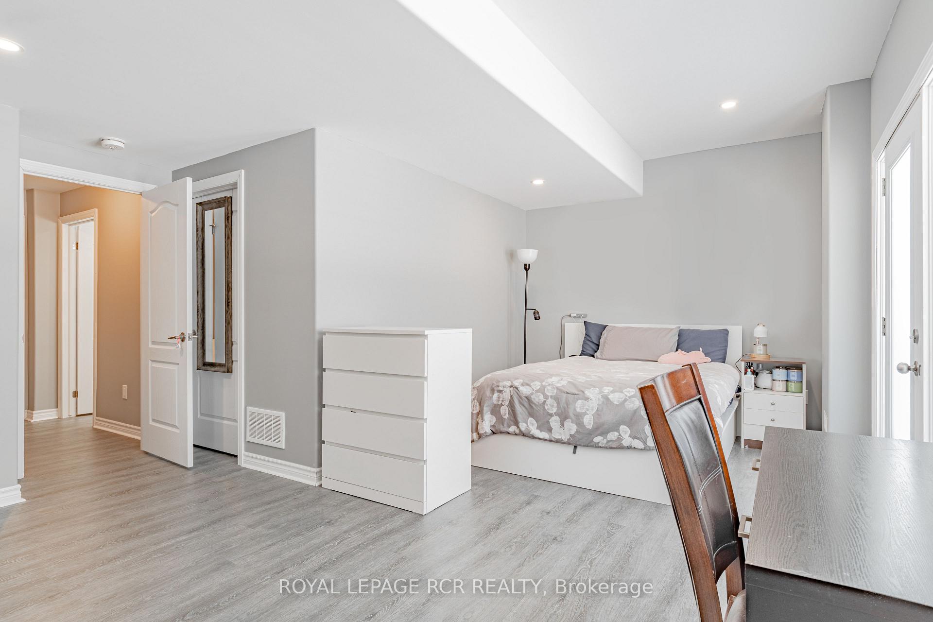 Photo 18 of 1648 Hetherington Drive, Peterborough, Northcrest Ward 5 — HOMEH