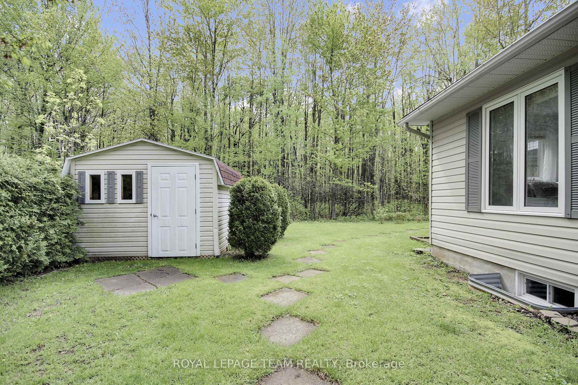 Photo 5 of 6596 Vista Patrick, Ottawa, Greely — HOMEH