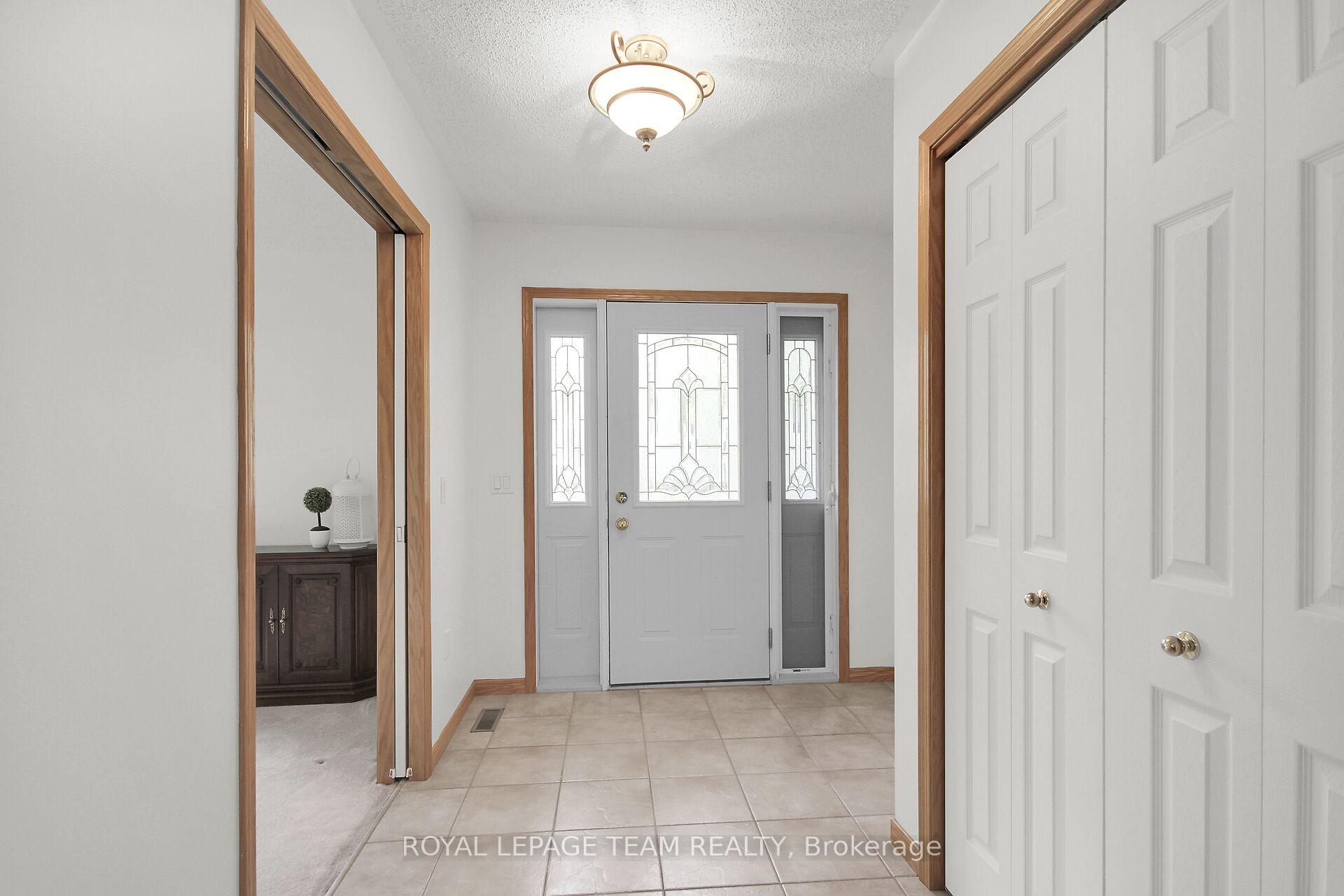 Photo 13 of 6596 Vista Patrick, Ottawa, Greely — HOMEH