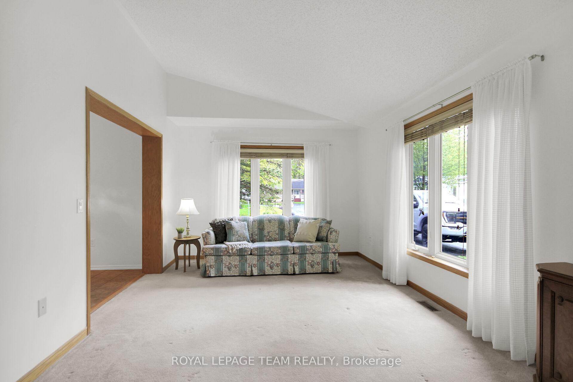 Photo 14 of 6596 Vista Patrick, Ottawa, Greely — HOMEH
