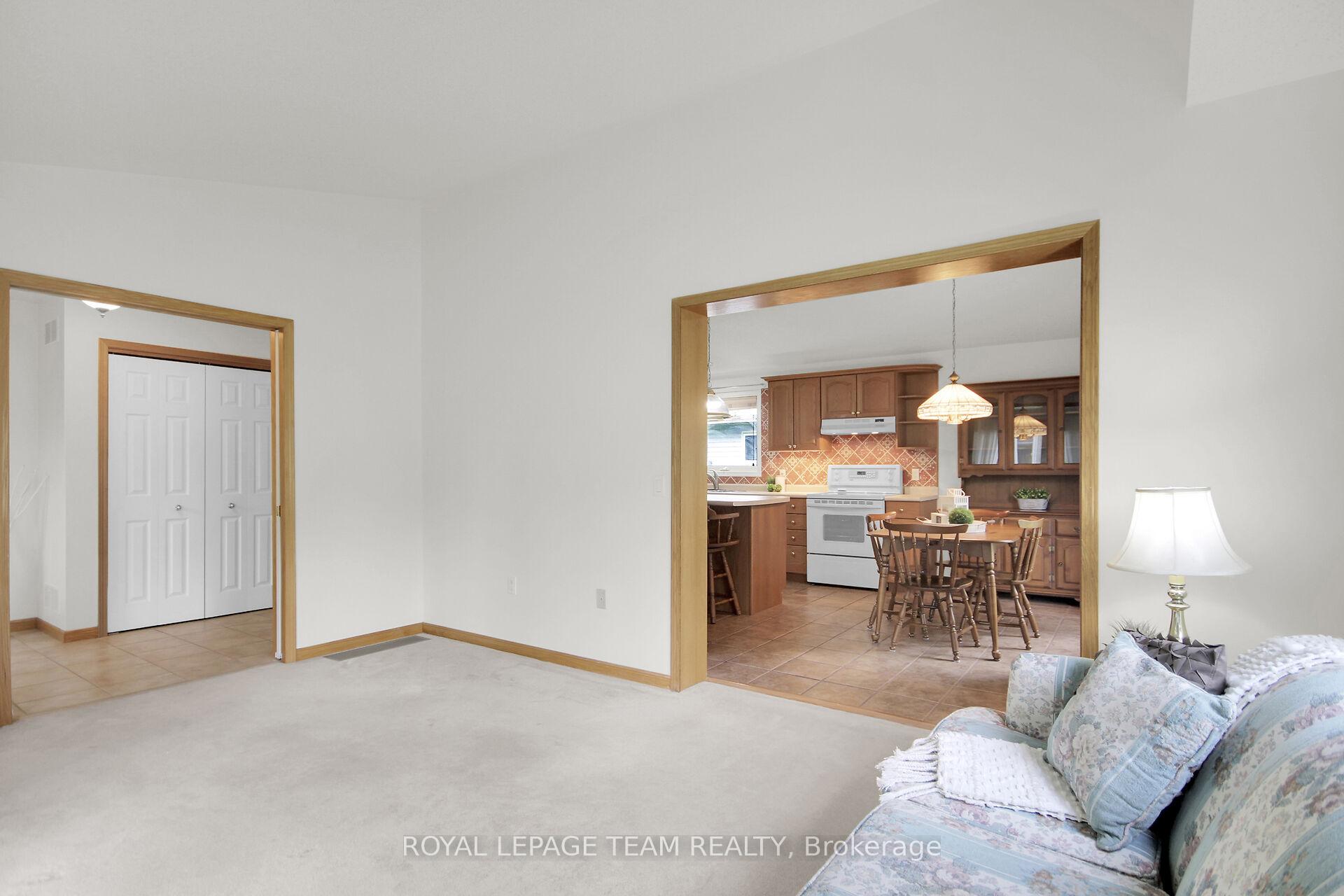 Photo 16 of 6596 Vista Patrick, Ottawa, Greely — HOMEH