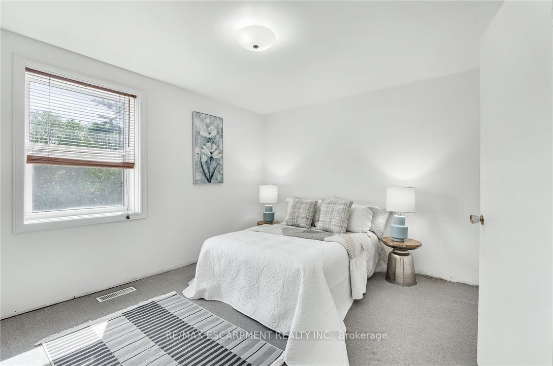 Photo 20 of 483 Harvest Road, Hamilton, Dundas — HOMEH