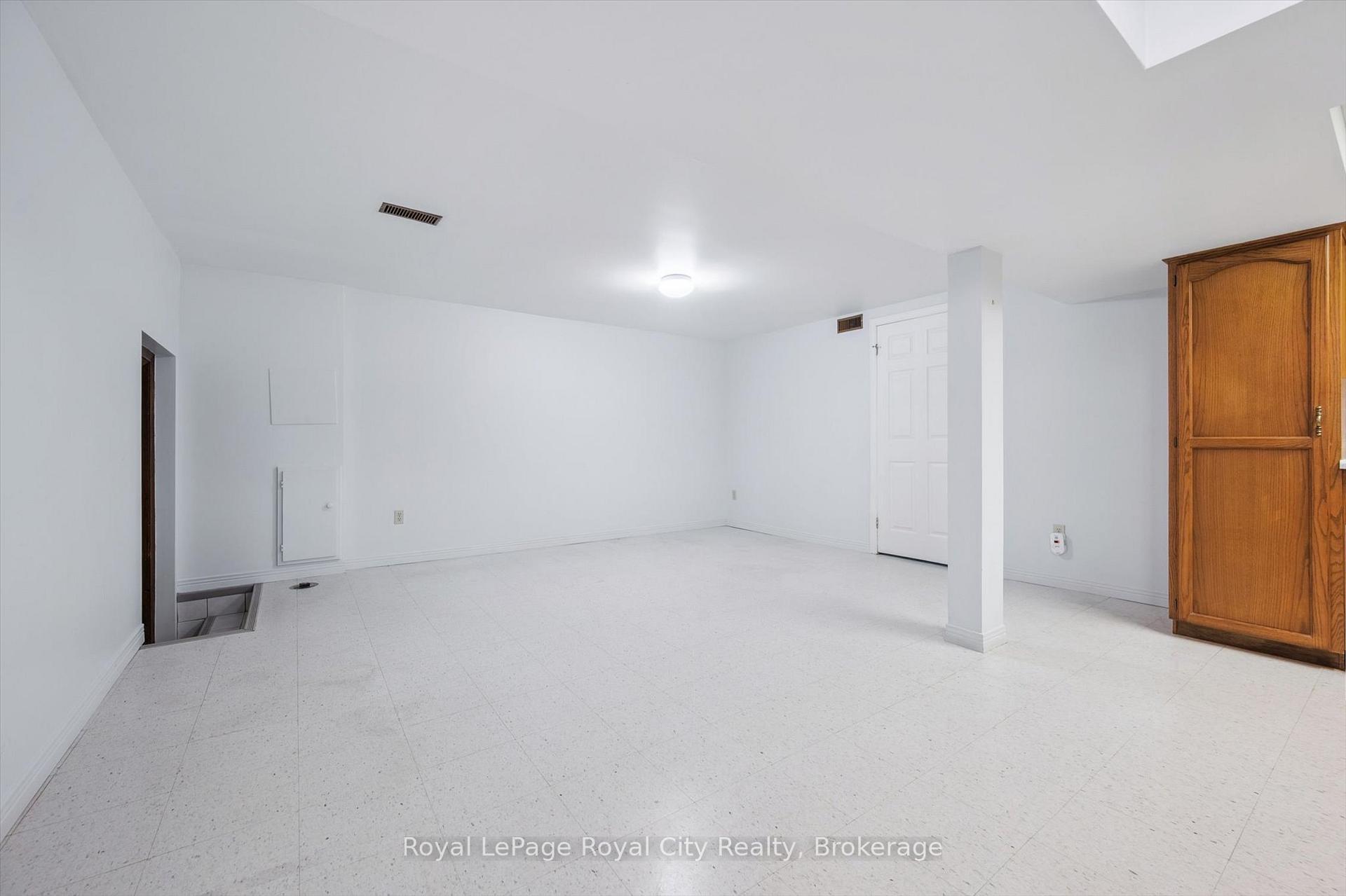 Photo 26 of 21 Heath Road, Guelph, Junction/Onward Willow — HOMEH