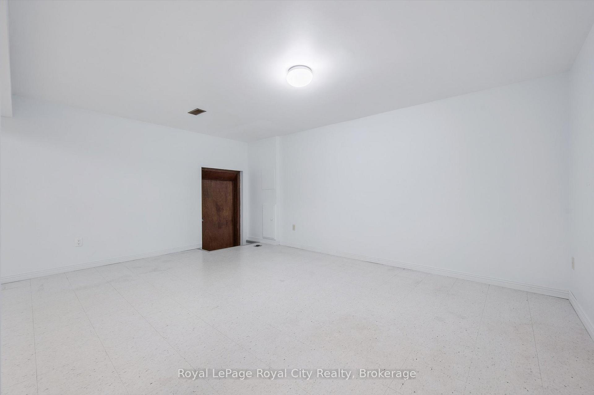 Photo 27 of 21 Heath Road, Guelph, Junction/Onward Willow — HOMEH