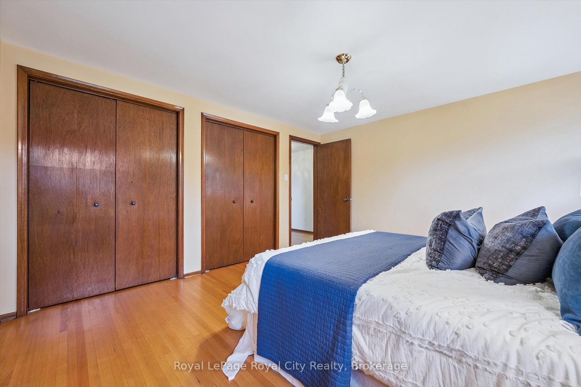 Photo 31 of 21 Heath Road, Guelph, Junction/Onward Willow — HOMEH