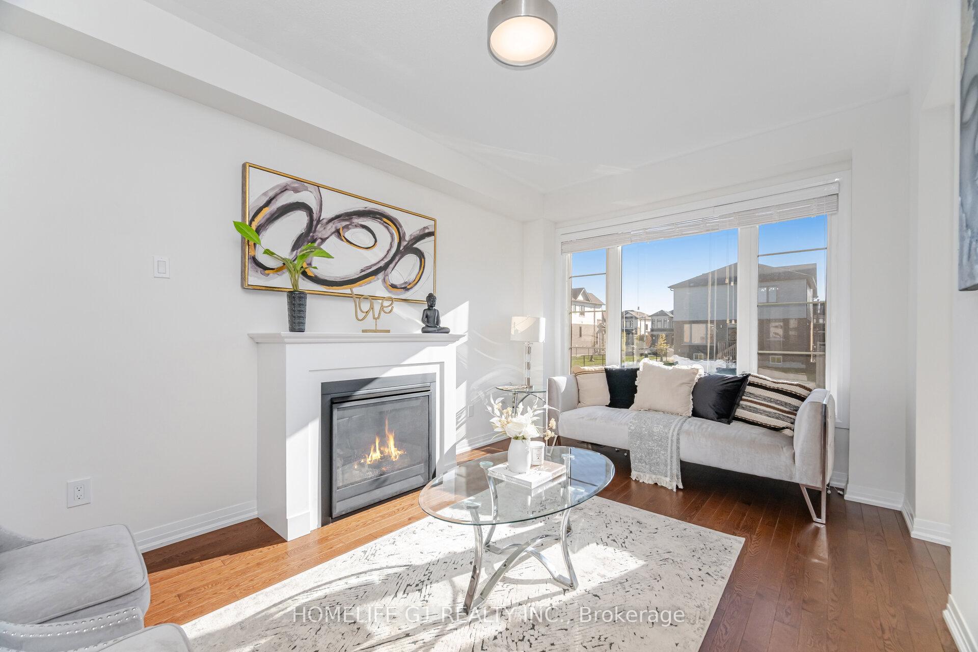 Photo 4 of 91 Fairey Crescent, Hamilton, Mount Hope — HOMEH