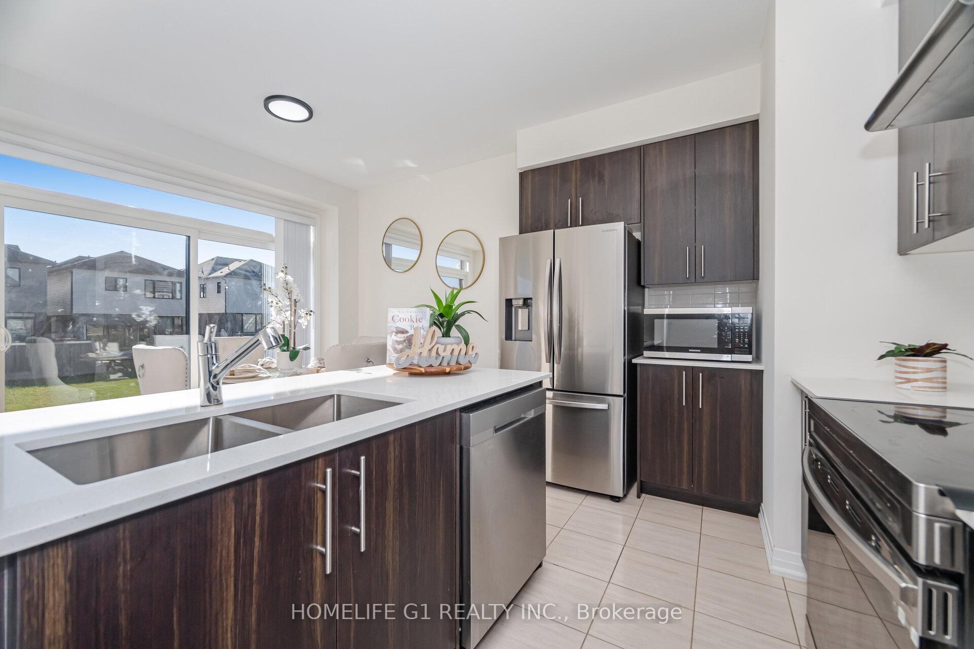 Photo 7 of 91 Fairey Crescent, Hamilton, Mount Hope — HOMEH