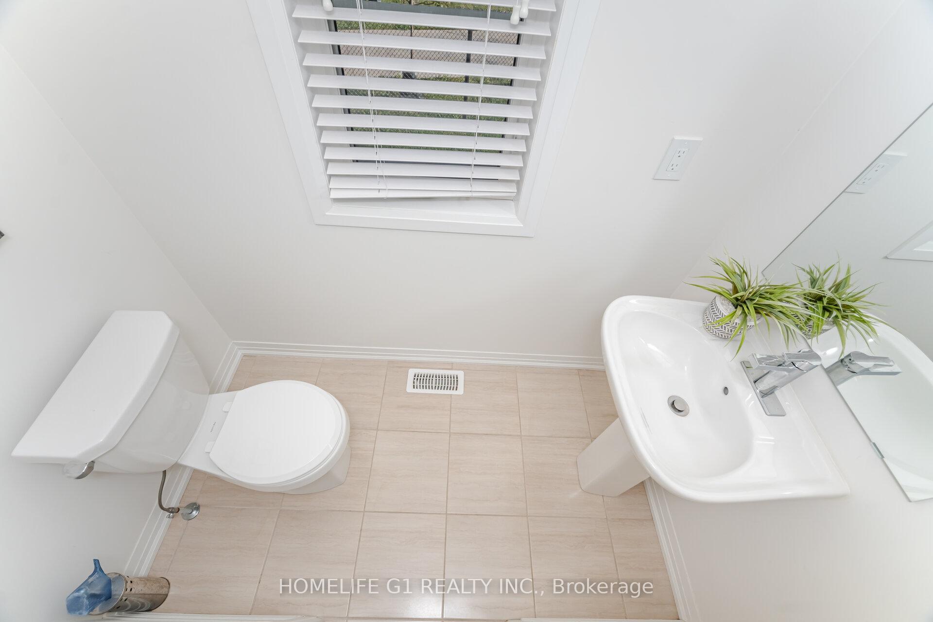 Photo 13 of 91 Fairey Crescent, Hamilton, Mount Hope — HOMEH