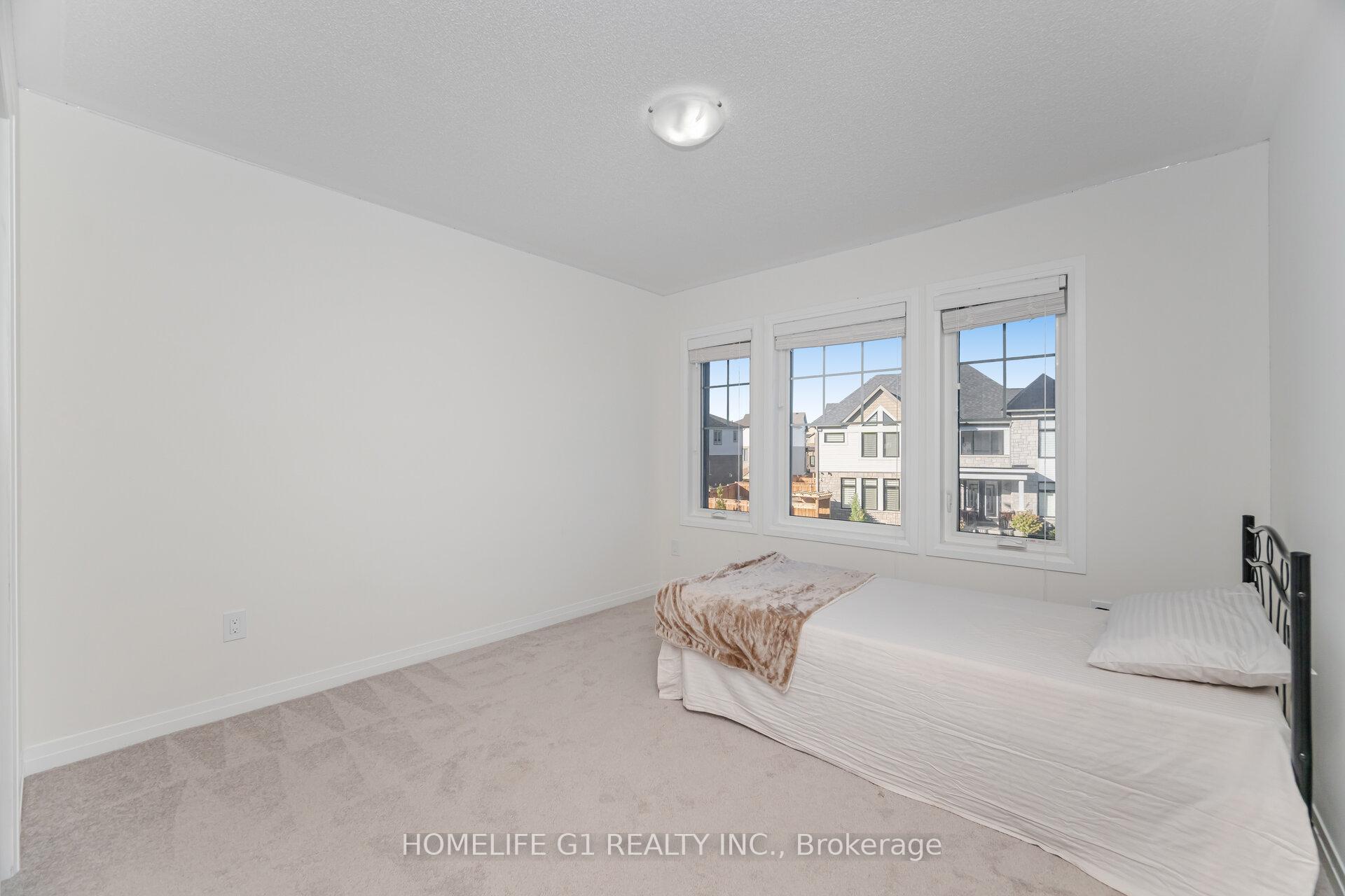 Photo 17 of 91 Fairey Crescent, Hamilton, Mount Hope — HOMEH