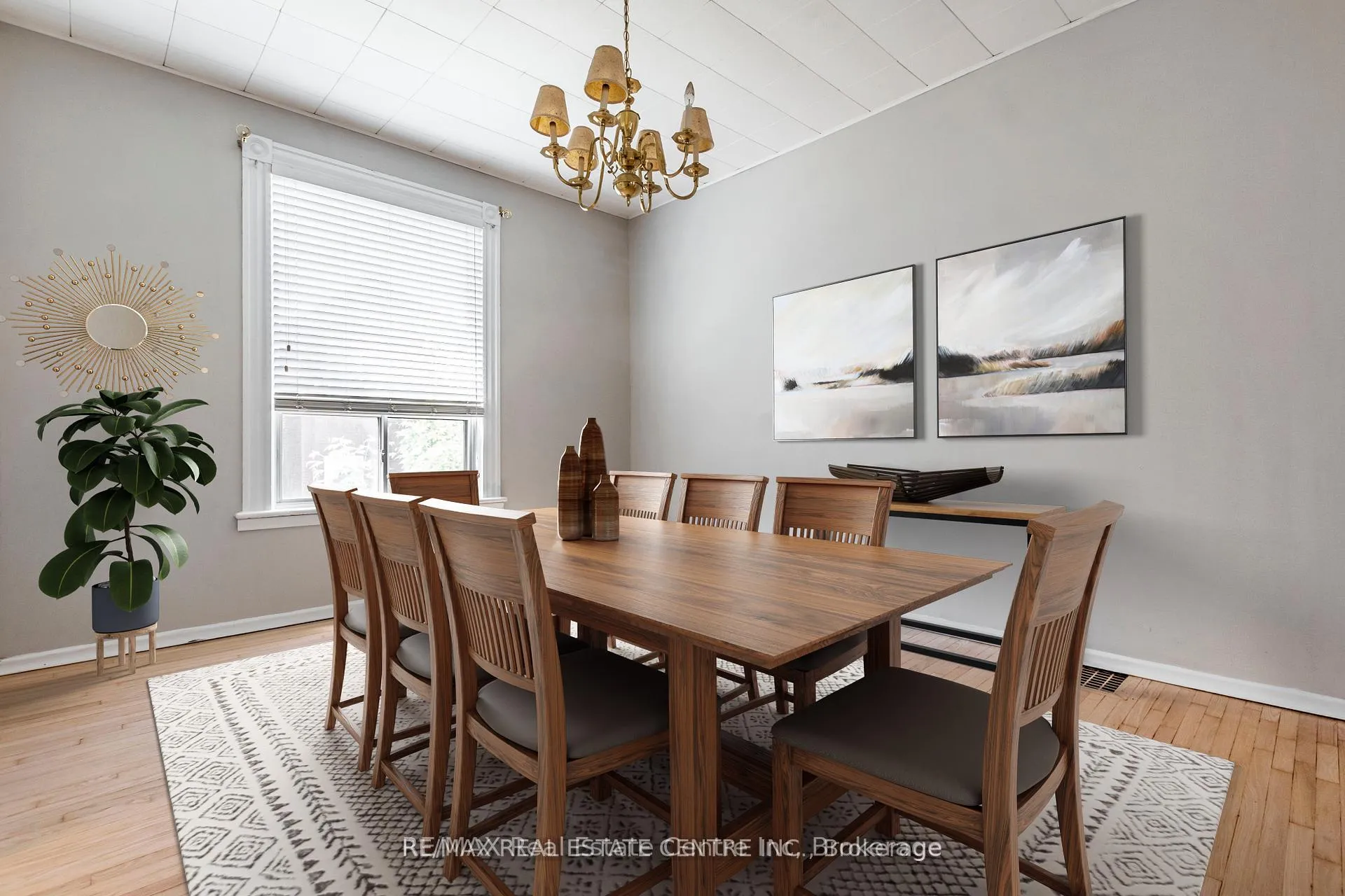 Photo 9 of 40 Greig Street, Hamilton, Strathcona — HOMEH
