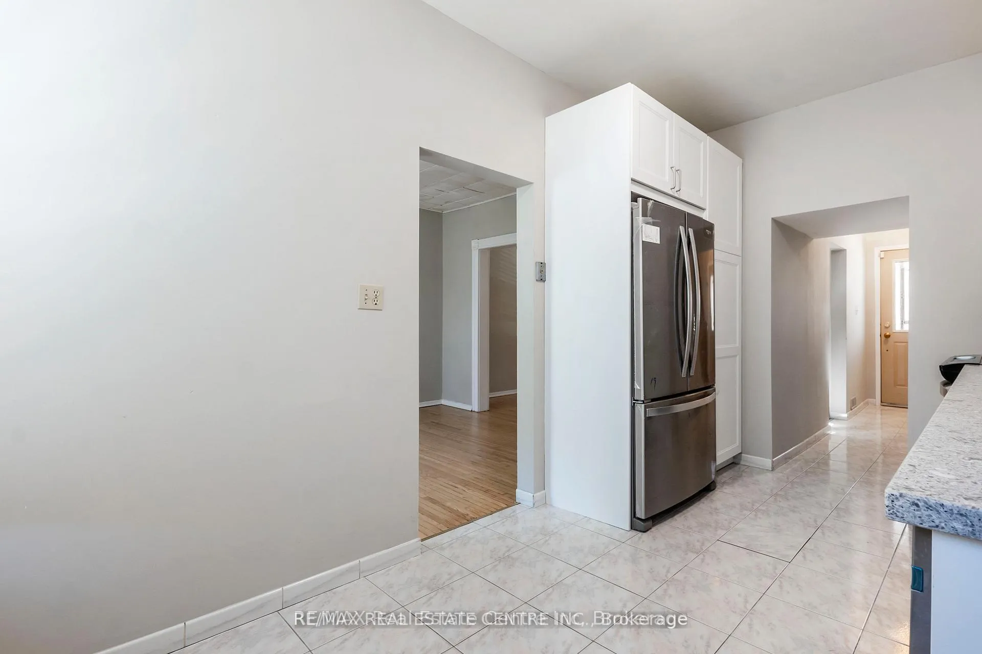 Photo 29 of 40 Greig Street, Hamilton, Strathcona — HOMEH