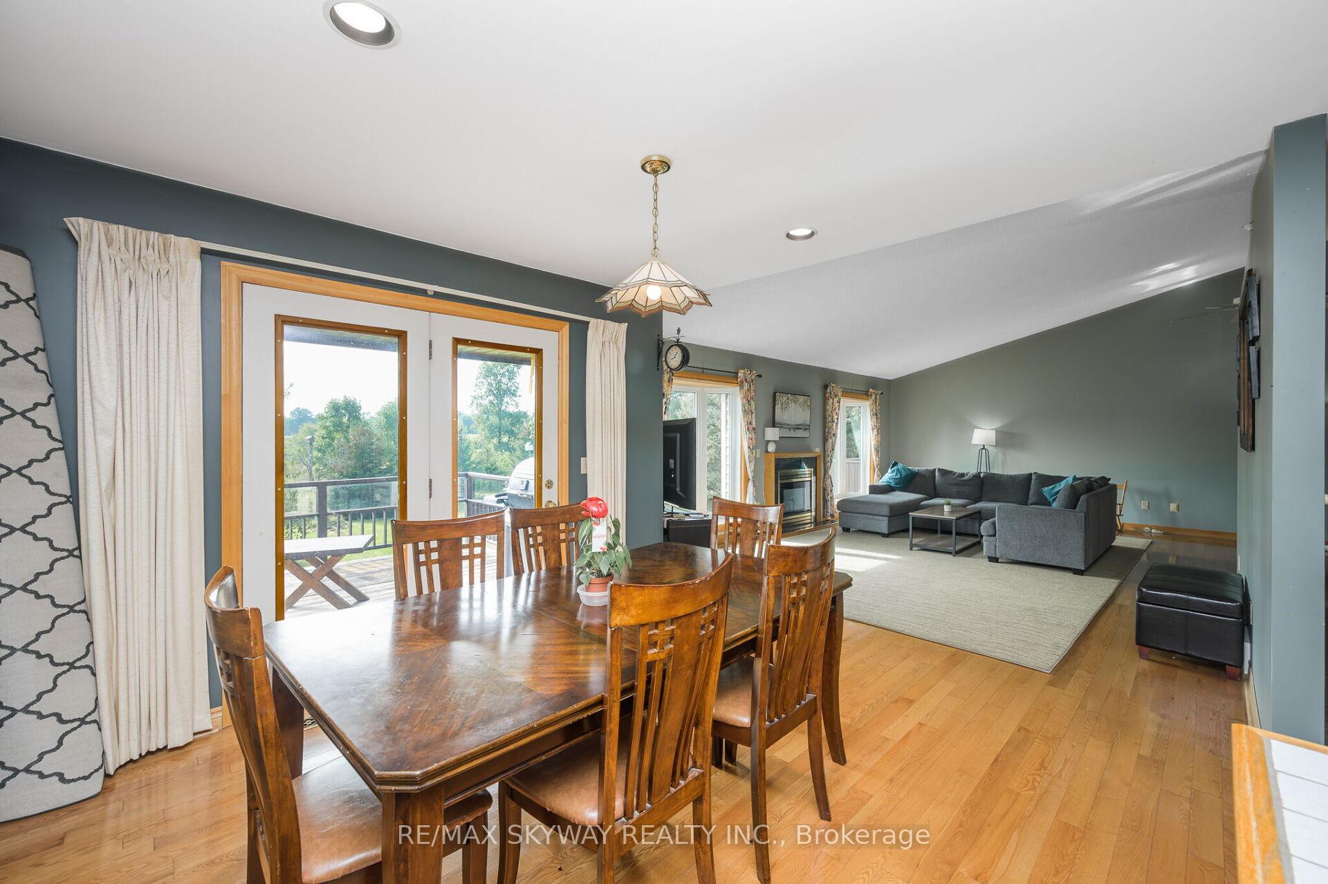 Photo 11 of 6774 Hwy 20, Grimsby, Grimsby Escarpment — HOMEH