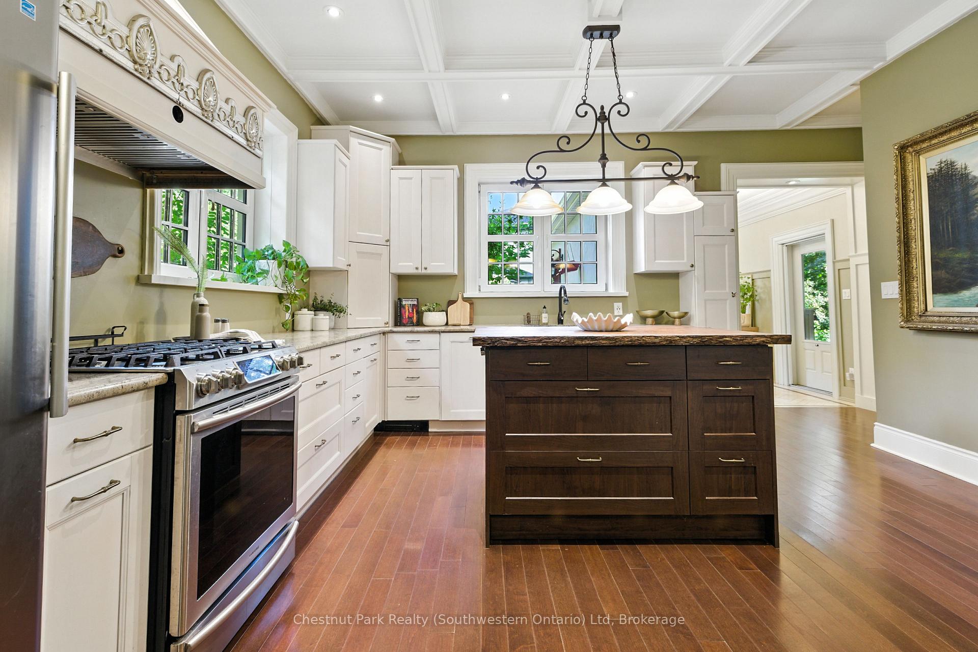 Photo 10 of 76 Queen Street, Guelph, St. George's — HOMEH