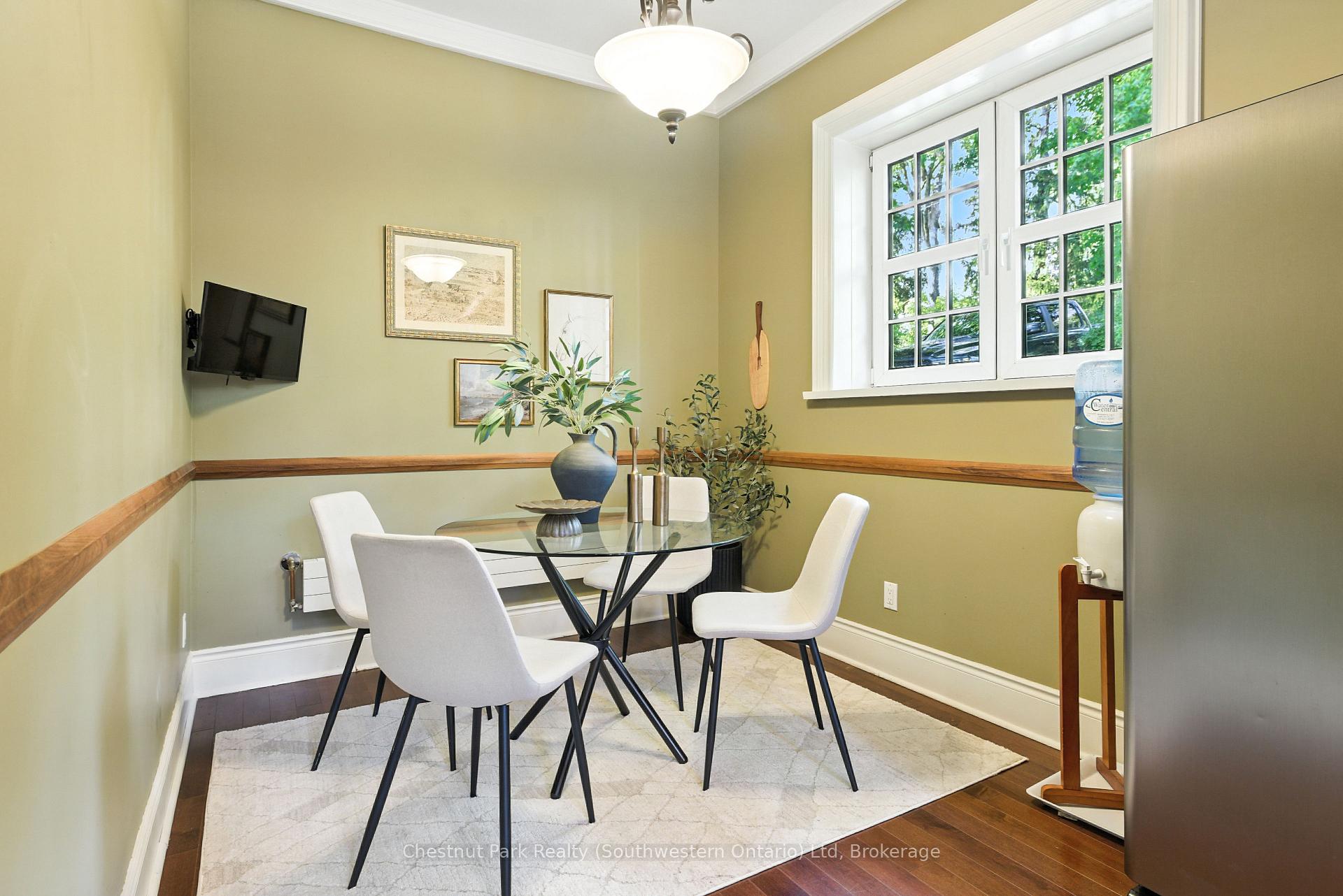 Photo 12 of 76 Queen Street, Guelph, St. George's — HOMEH
