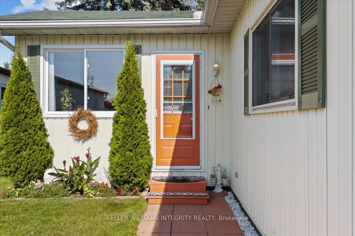 Photo 3 of 1029 Vista Barrett Pvt, Ottawa, Greely — HOMEH