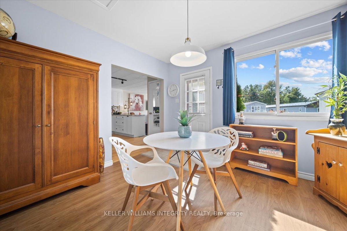 Photo 6 of 1029 Vista Barrett Pvt, Ottawa, Greely — HOMEH