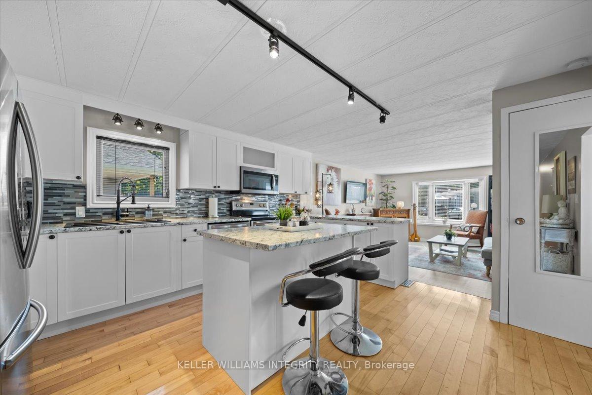 Photo 16 of 1029 Vista Barrett Pvt, Ottawa, Greely — HOMEH