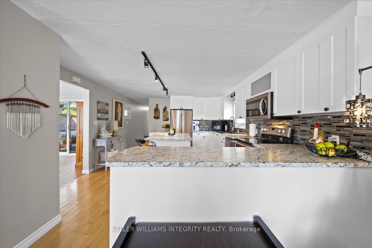 Photo 17 of 1029 Vista Barrett Pvt, Ottawa, Greely — HOMEH