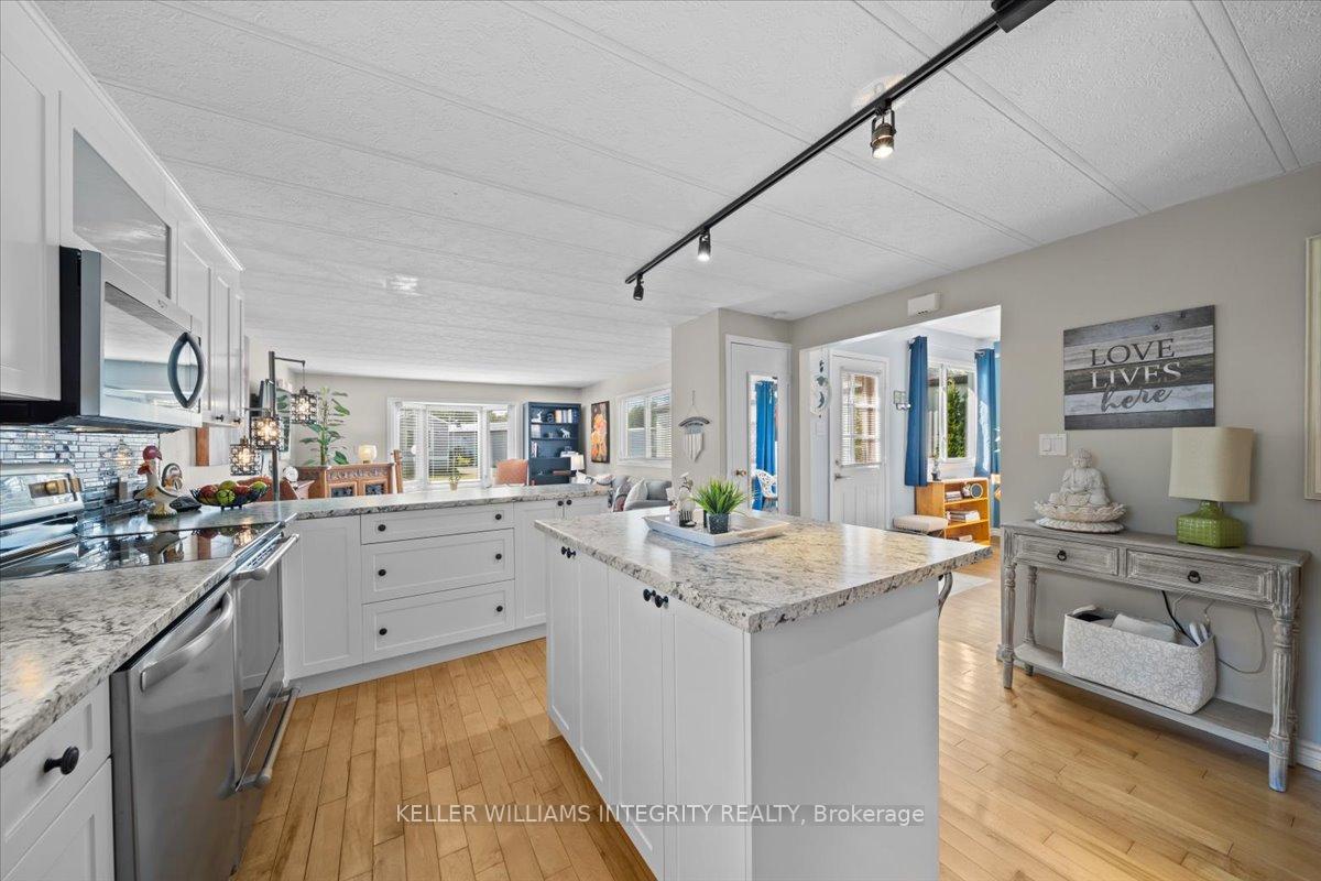 Photo 19 of 1029 Vista Barrett Pvt, Ottawa, Greely — HOMEH
