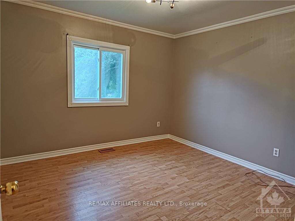Photo 8 of 1517 Mayrene Crescent, Ottawa, Greely — HOMEH