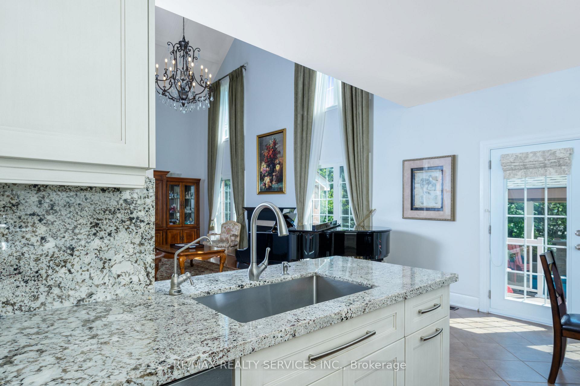Photo 18 of 68 North Riverdale Drive, Caledon, Inglewood — HOMEH