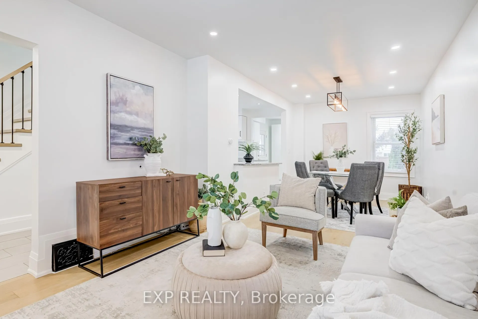 Photo 9 of 18 East 23rd Street, Hamilton, Eastmount — HOMEH