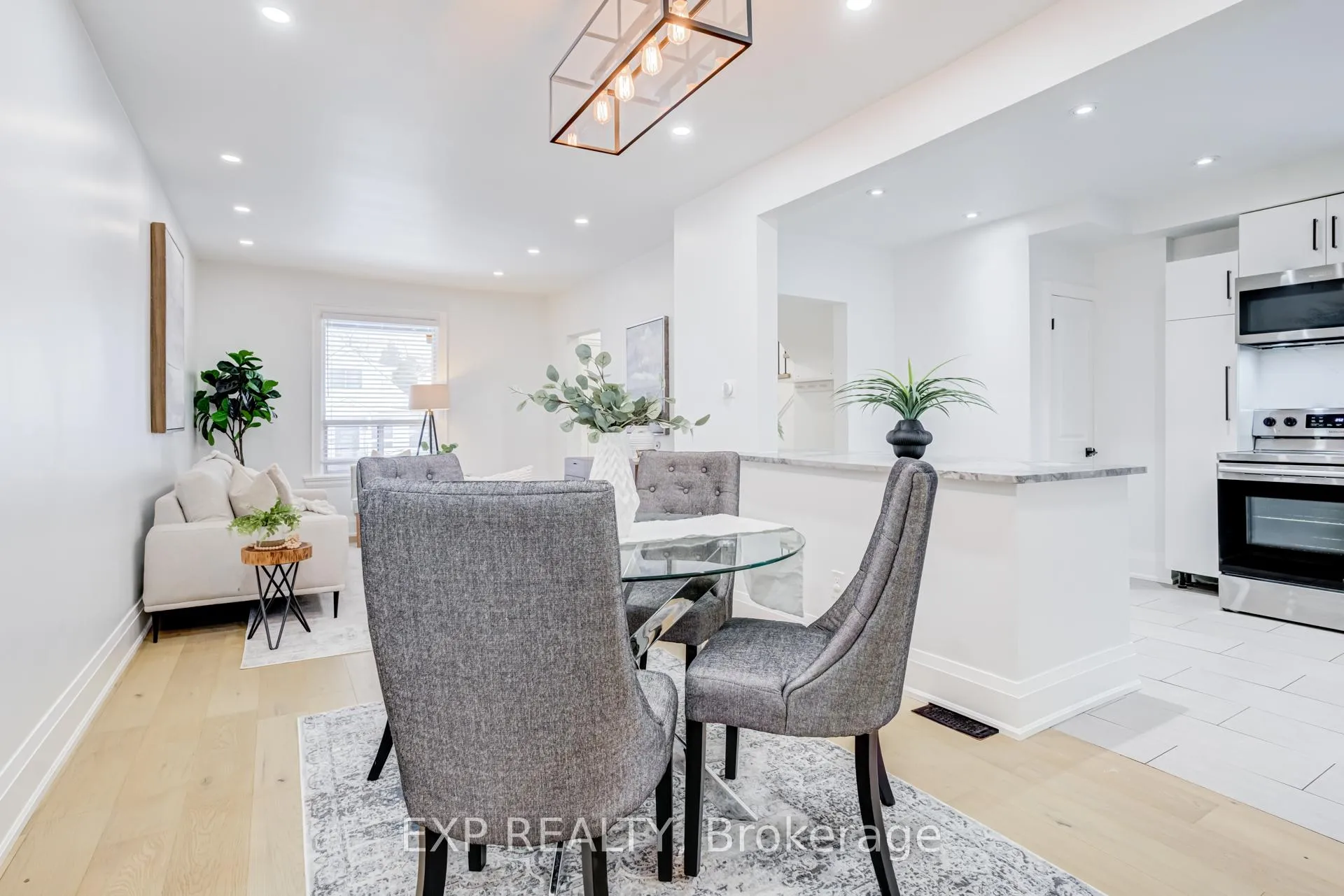 Photo 10 of 18 East 23rd Street, Hamilton, Eastmount — HOMEH