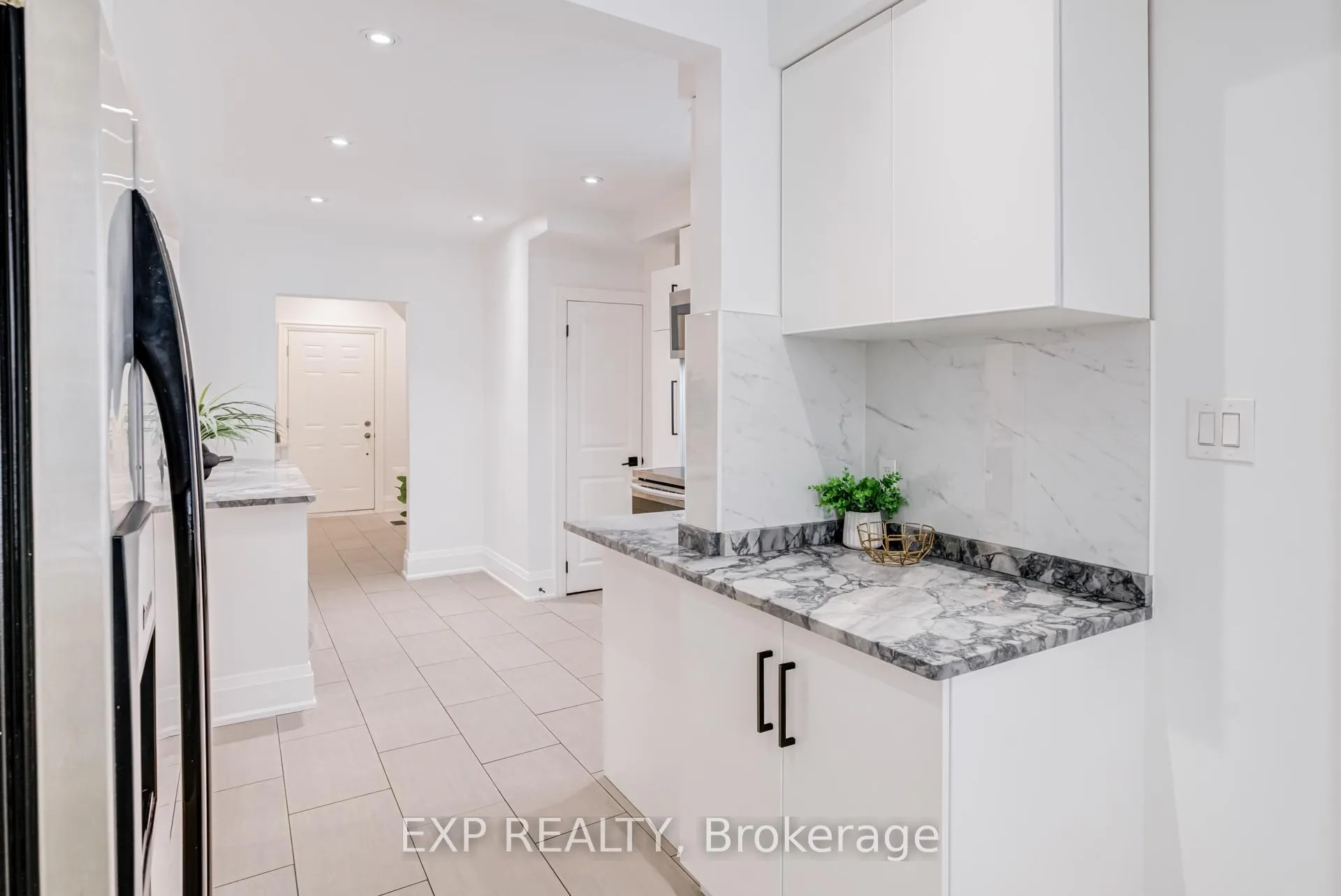 Photo 15 of 18 East 23rd Street, Hamilton, Eastmount — HOMEH