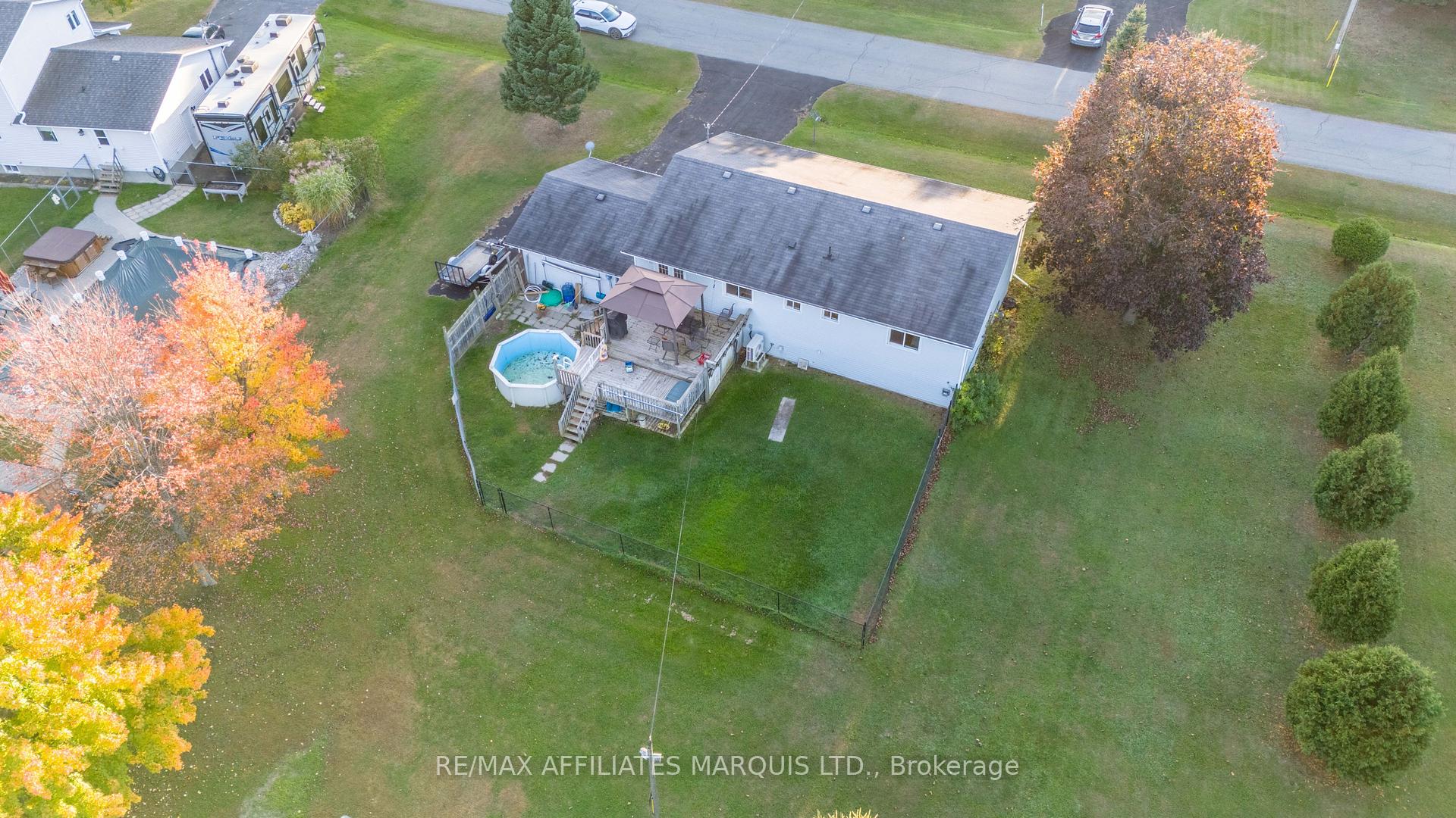 Photo 4 of 3307 Pearl Street, Ottawa, Osgoode — HOMEH
