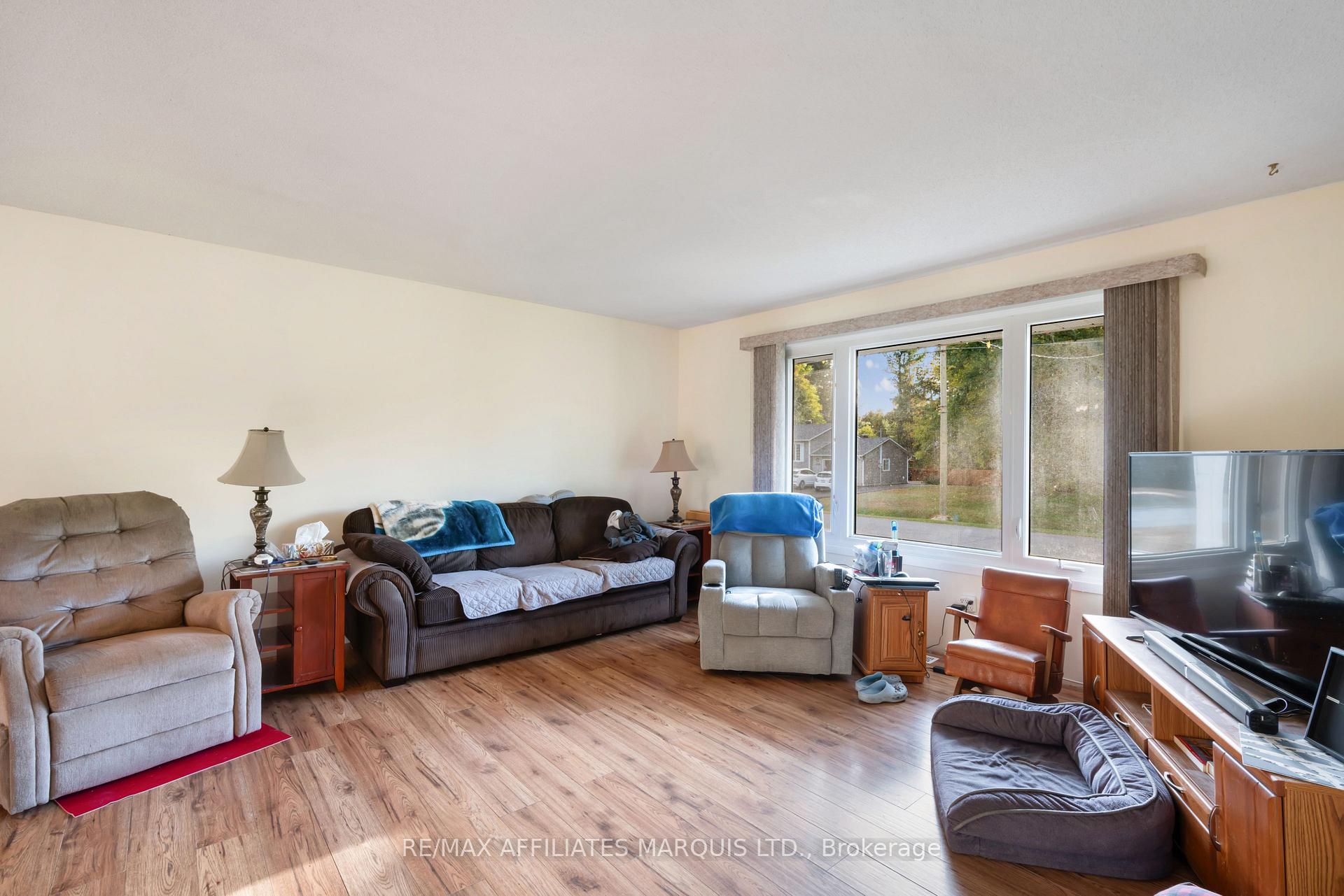 Photo 14 of 3307 Pearl Street, Ottawa, Osgoode — HOMEH