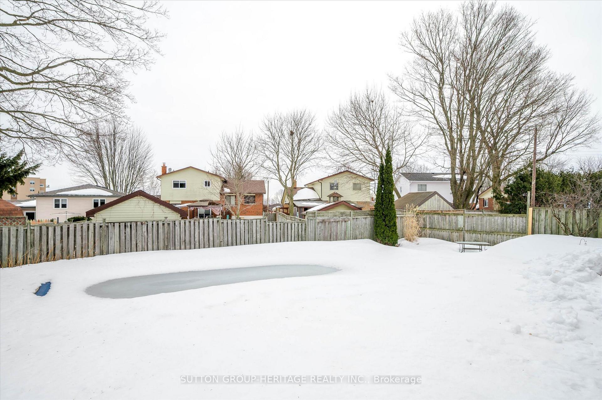 Photo 47 of 6 Sunnylea Court, Peterborough, Monaghan Ward 2 — HOMEH