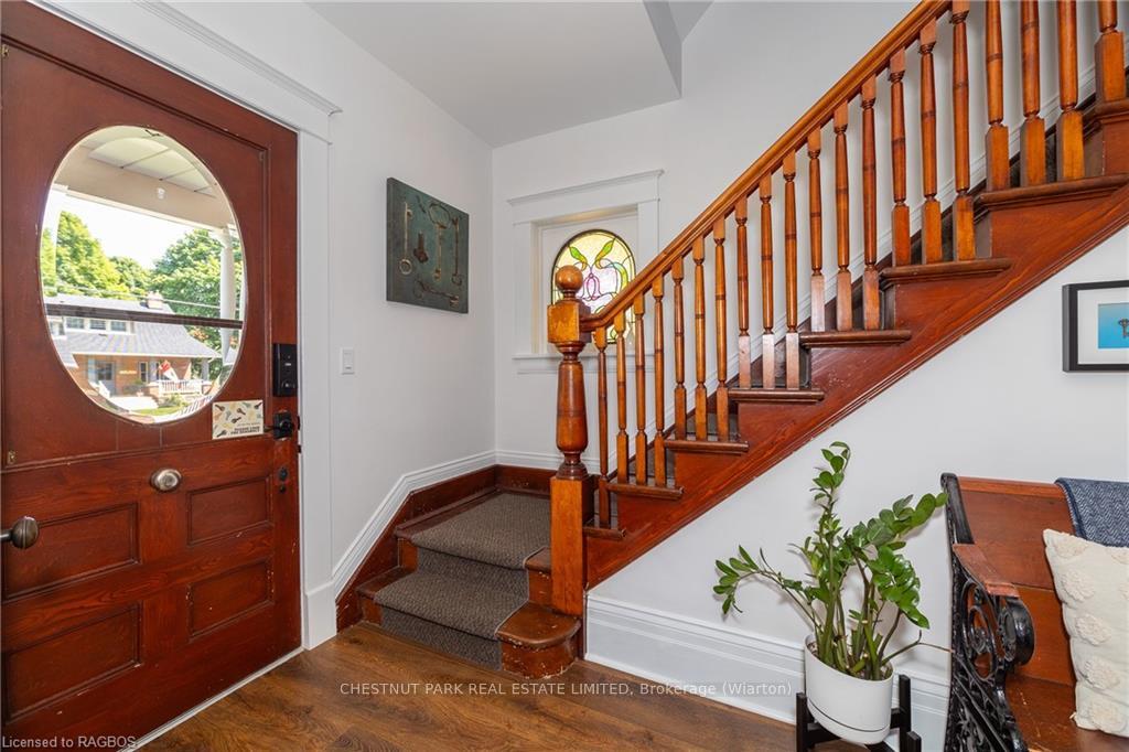 Photo 4 of 86 Toronto Street N, Grey Highlands — HOMEH