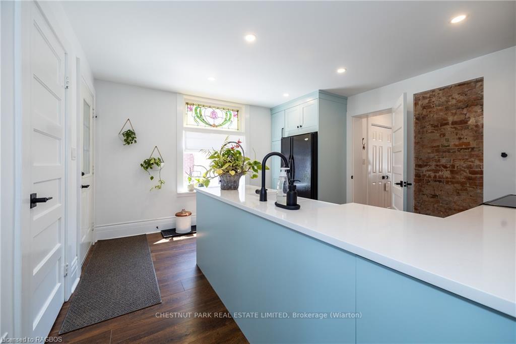 Photo 10 of 86 Toronto Street N, Grey Highlands — HOMEH