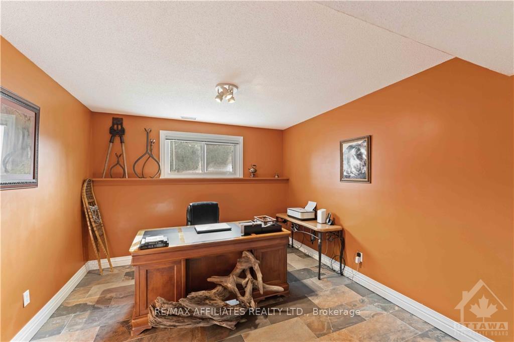 Photo 15 of 5668 Eloise Crescent, Ottawa, Osgoode — HOMEH
