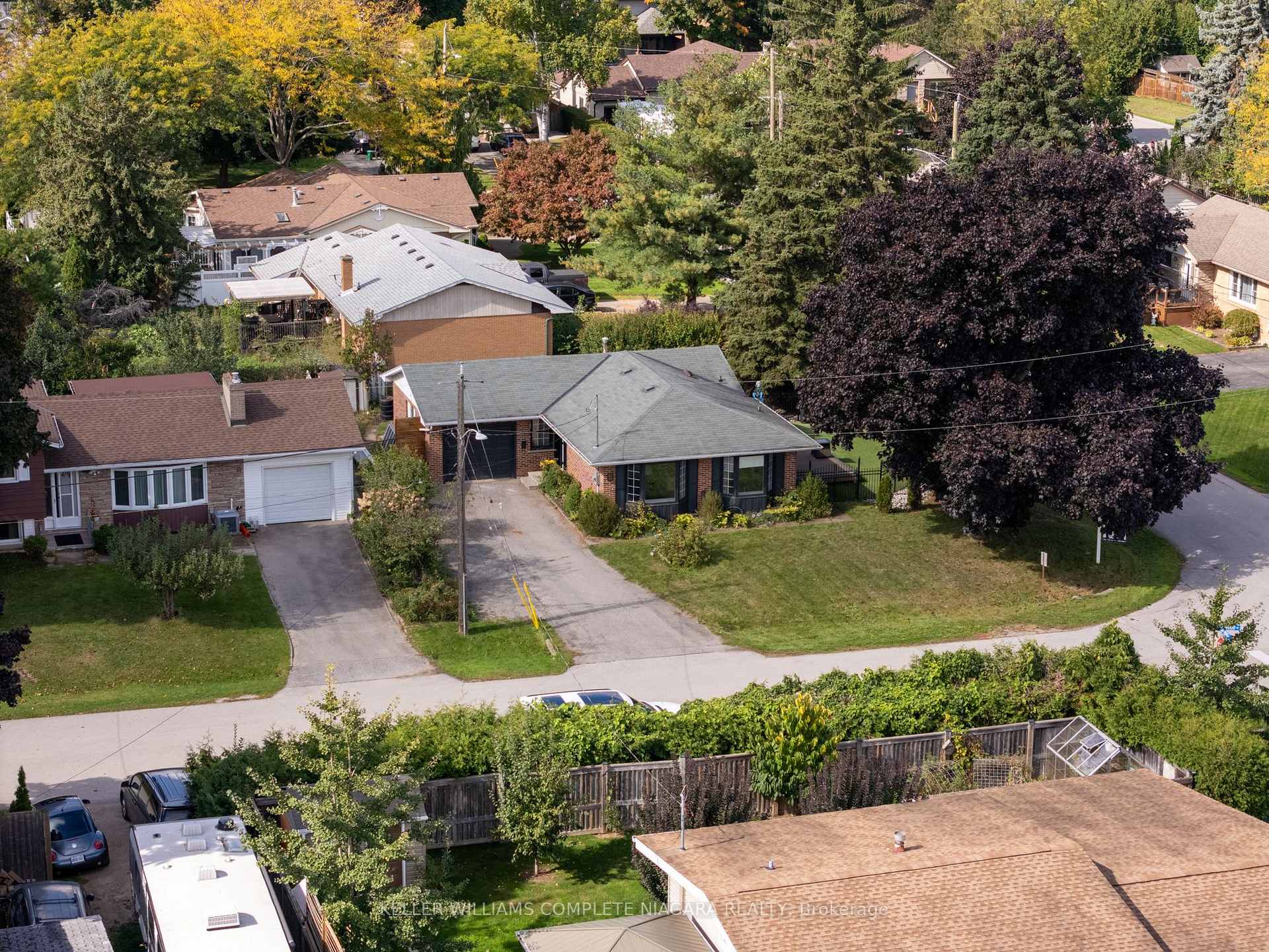 Photo 6 of 2 Brentwood Road, Grimsby, Grimsby West — HOMEH