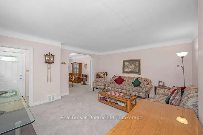 Photo 7 of 264 Grays Road, Hamilton, Stoney Creek — HOMEH