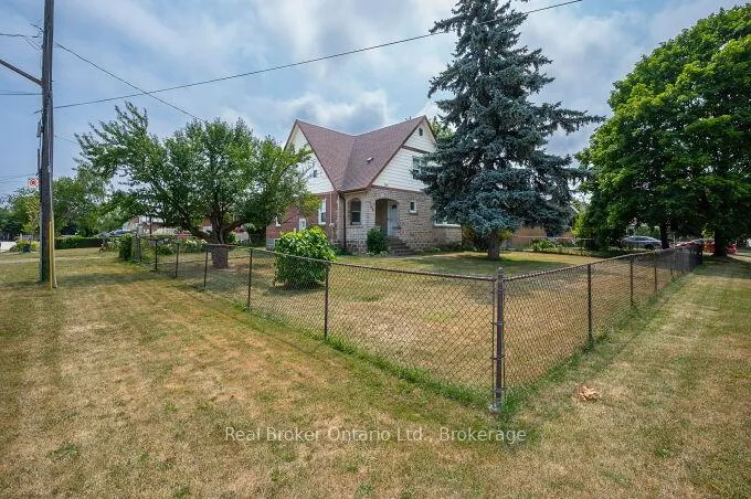 Photo 36 of 264 Grays Road, Hamilton, Stoney Creek — HOMEH