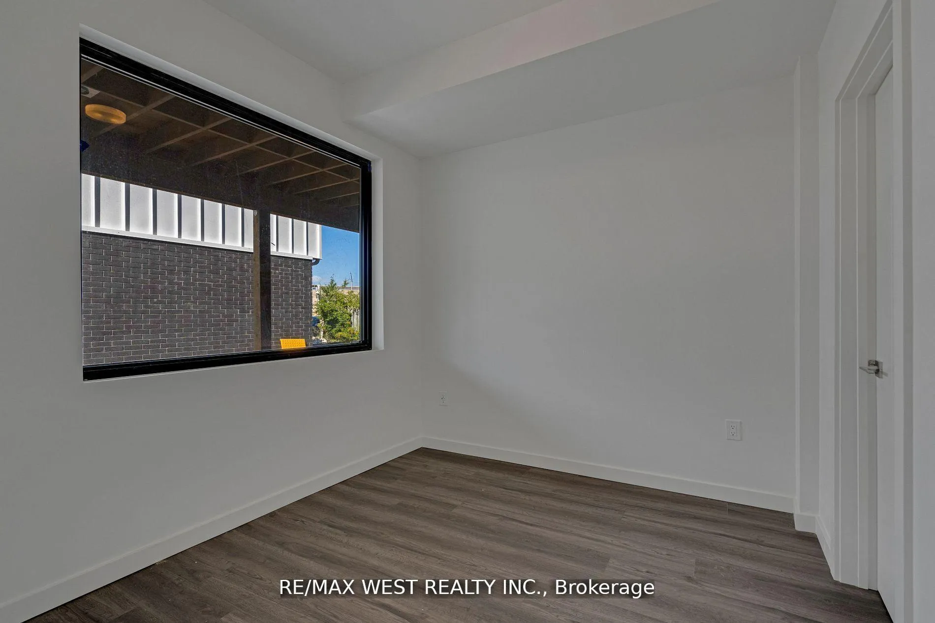 Photo 5 of 10 Rainwater Lane, Barrie, Holly — HOMEH