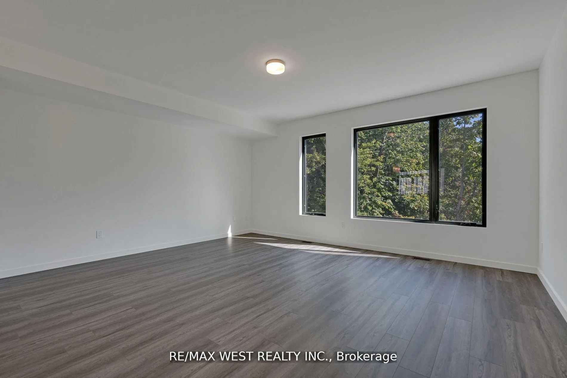 Photo 9 of 10 Rainwater Lane, Barrie, Holly — HOMEH