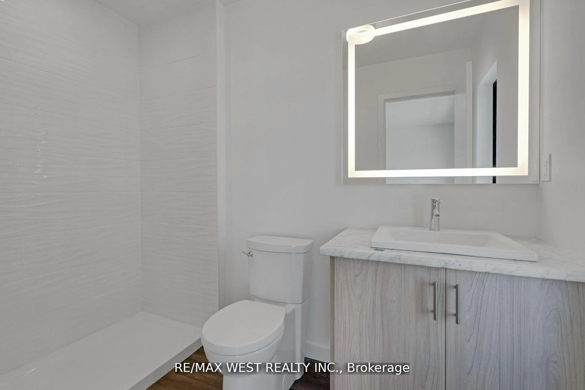 Photo 23 of 10 Rainwater Lane, Barrie, Holly — HOMEH