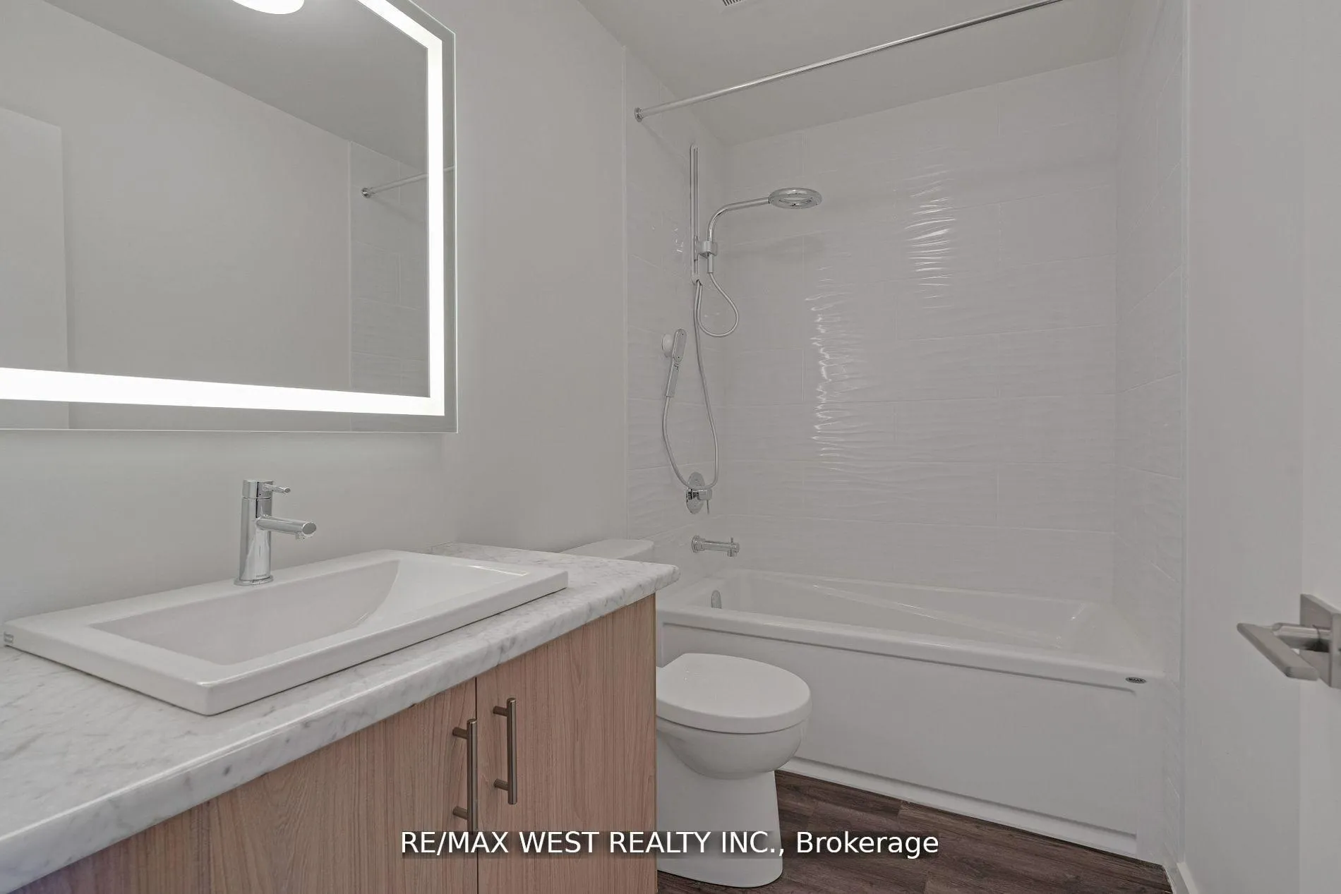 Photo 27 of 10 Rainwater Lane, Barrie, Holly — HOMEH