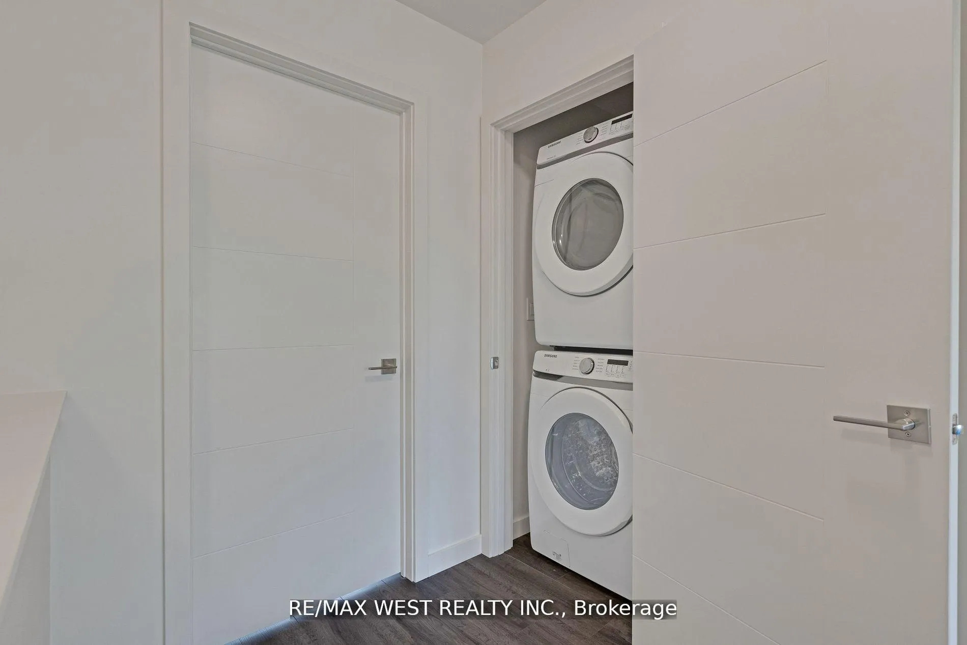 Photo 28 of 10 Rainwater Lane, Barrie, Holly — HOMEH