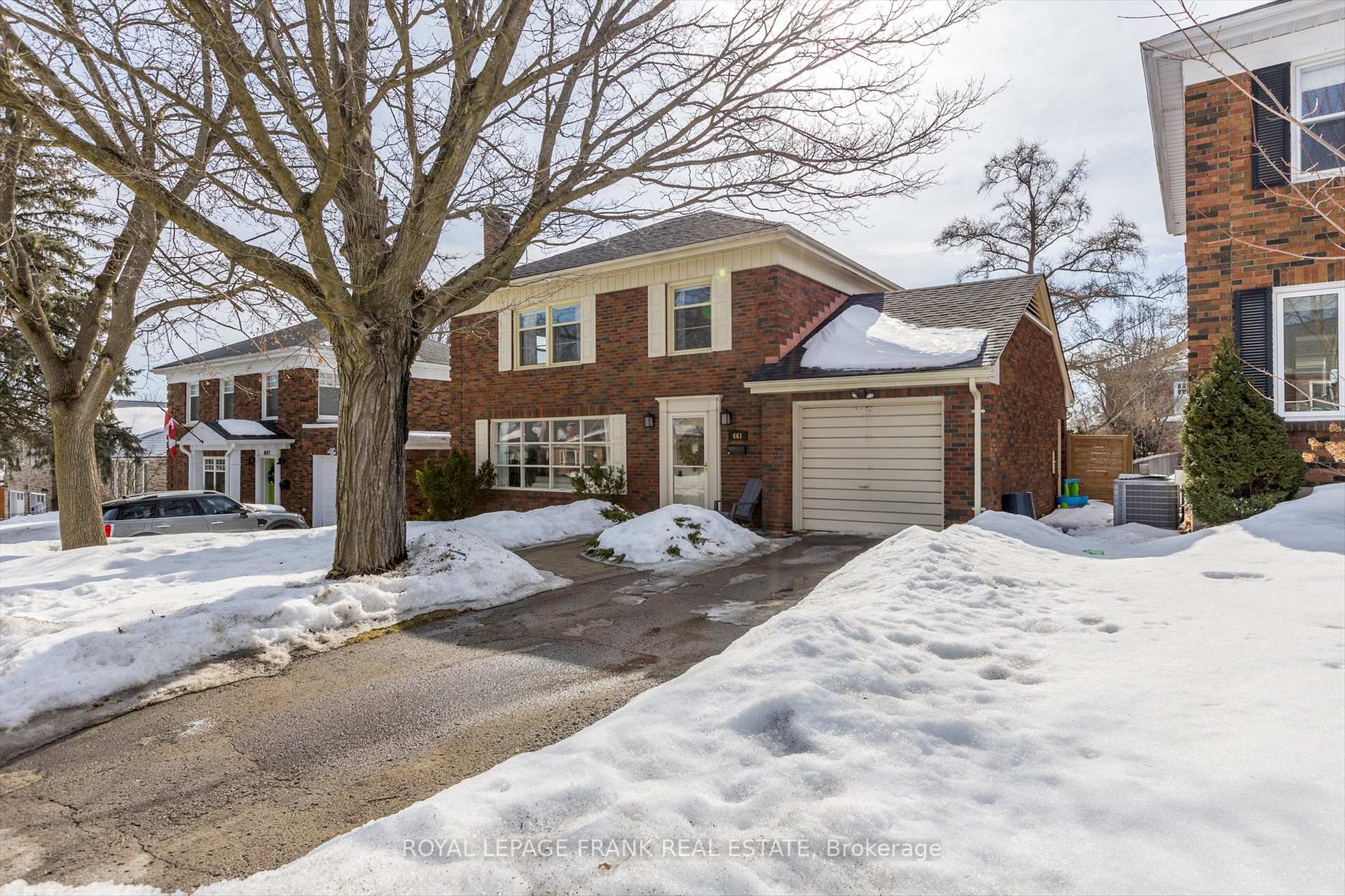 Photo 1 of 661 Walkerfield Avenue, Peterborough, Town Ward 3 — HOMEH