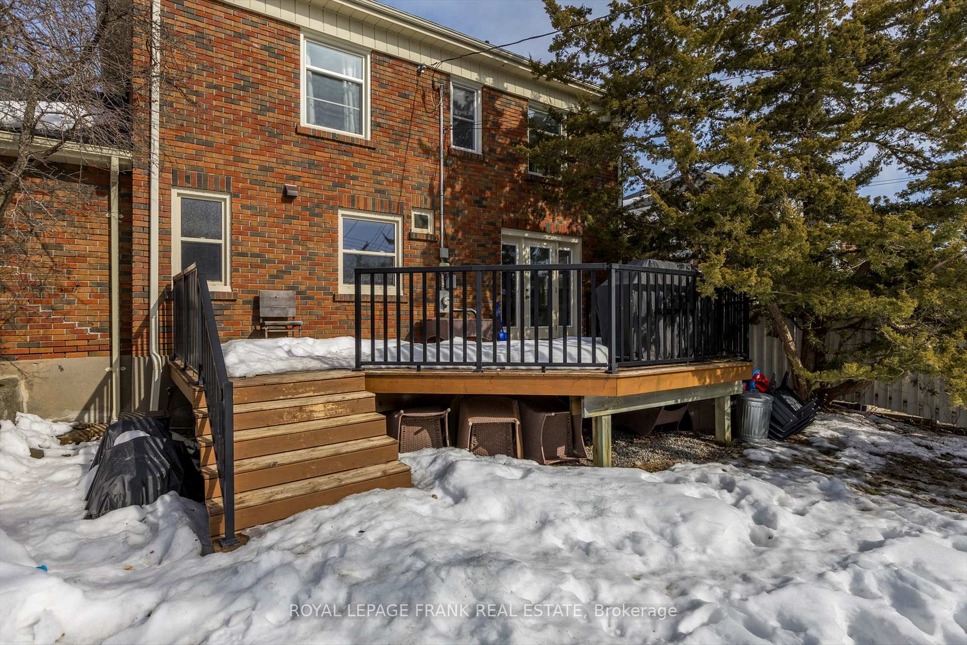 Photo 29 of 661 Walkerfield Avenue, Peterborough, Town Ward 3 — HOMEH
