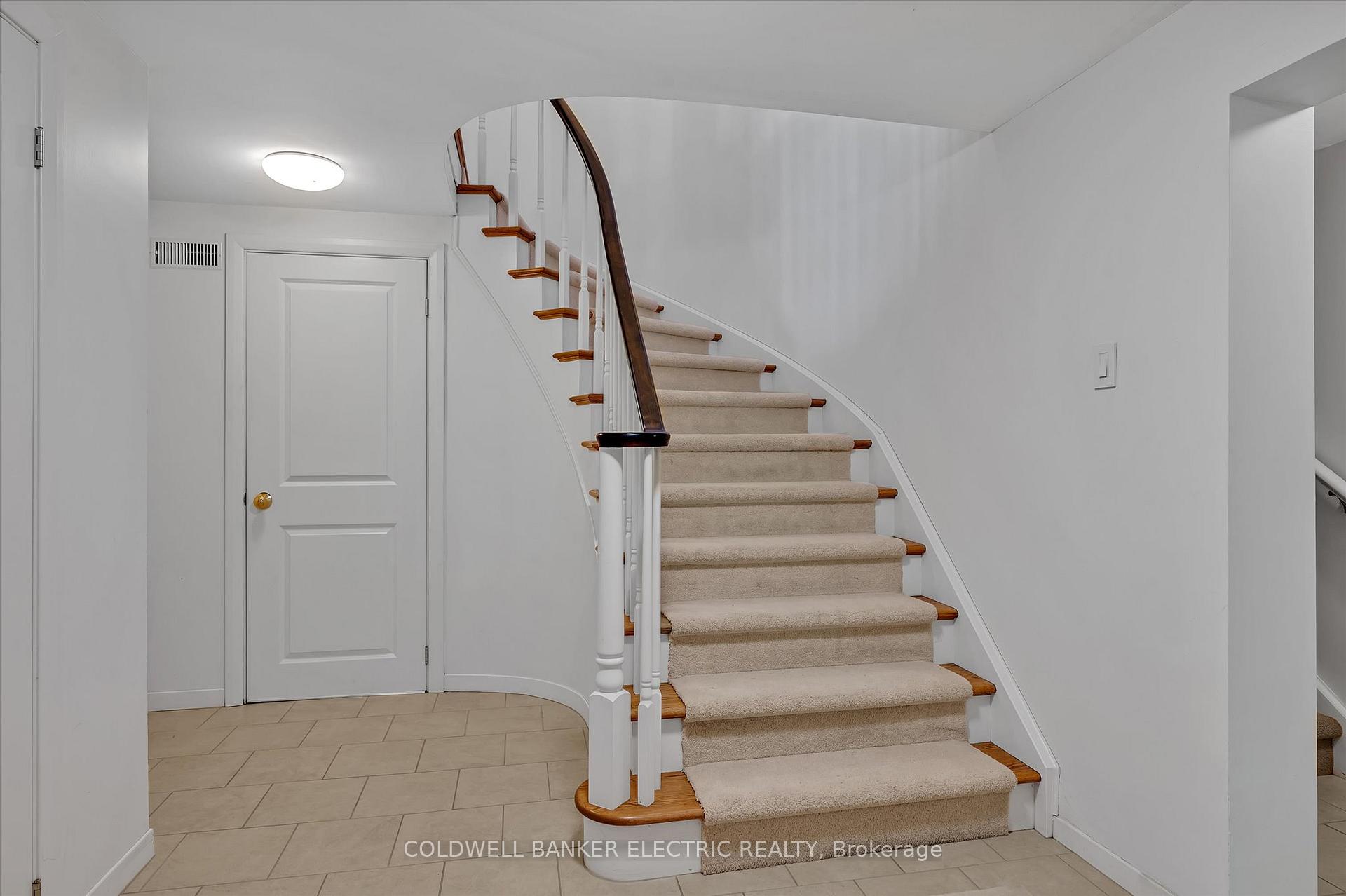 Photo 36 of 581 Weller Street, Peterborough, Town Ward 3 — HOMEH