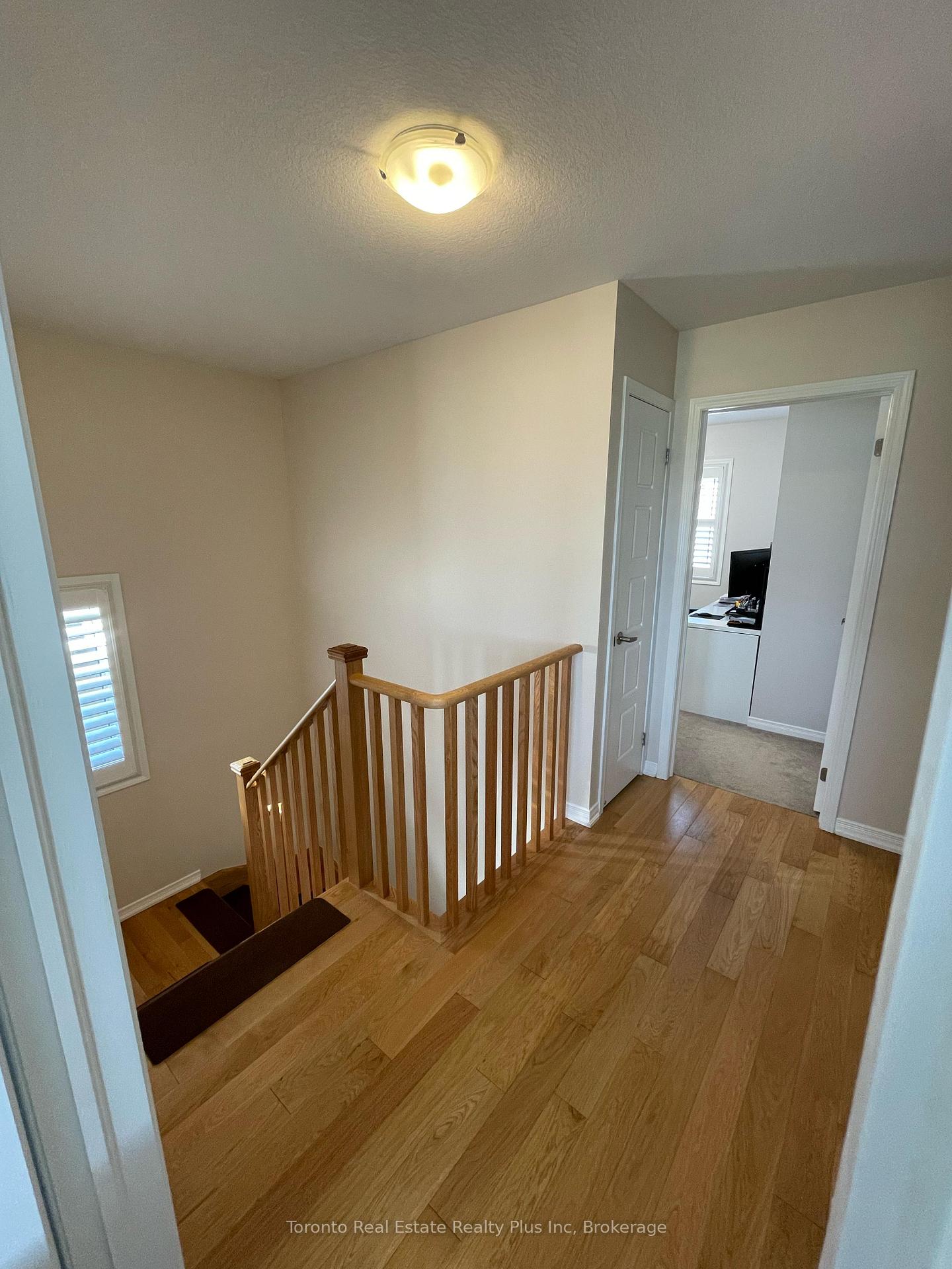 Photo 18 of 48 Witteveen Drive, Brant, Brantford Twp — HOMEH